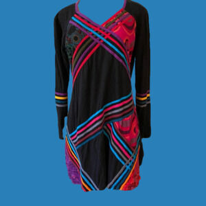𝅺FILOSOPHIE knit tunic dress. Great colorful fun with leggings or as a mini.